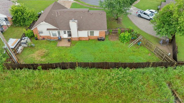 8102 N 121st East Avenue, Owasso, OK 74055