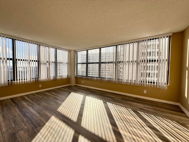2500 Parkview Drive 1414, Hallandale Beach, FL 33009