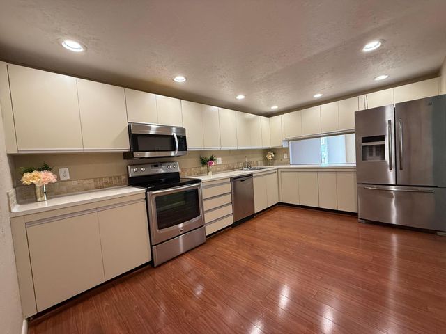 2500 Parkview Drive 1414, Hallandale Beach, FL 33009