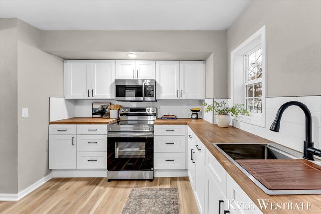 248 Matilda Street Ne, City Of Grand Rapids, MI 49503