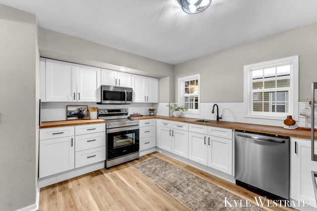 248 Matilda Street Ne, City Of Grand Rapids, MI 49503