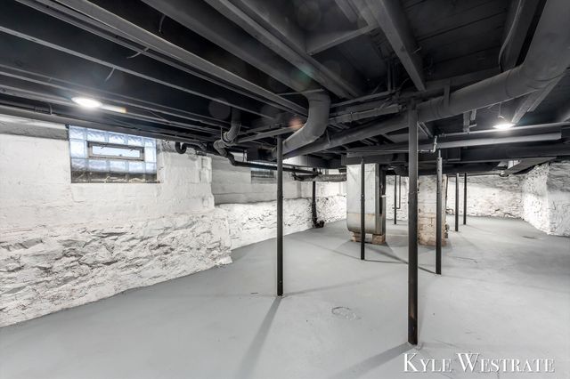 248 Matilda Street Ne, City Of Grand Rapids, MI 49503