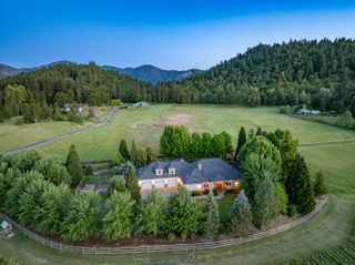 5719 Jerome Prairie Road, Grants Pass, OR 97527