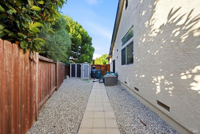 121 Gisela Dr, American Canyon, CA 94503