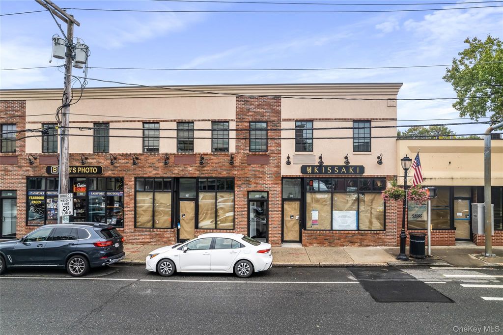 409 Plandome Road H, Manhasset, NY 11030