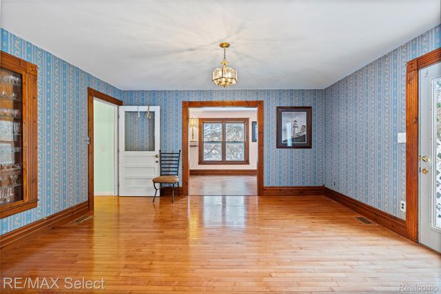 9710 Rattalee Lake Road, Springfield Charter Township, MI 48348