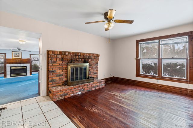 9710 Rattalee Lake Road, Springfield Charter Township, MI 48348