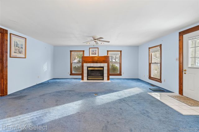 9710 Rattalee Lake Road, Springfield Charter Township, MI 48348