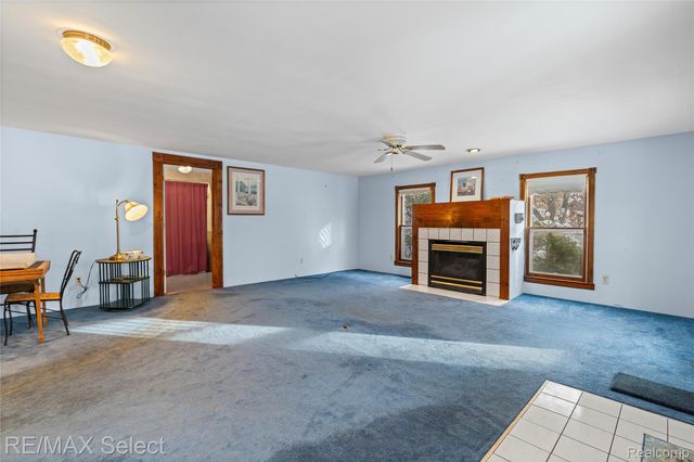 9710 Rattalee Lake Road, Springfield Charter Township, MI 48348