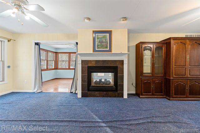 9710 Rattalee Lake Road, Springfield Charter Township, MI 48348