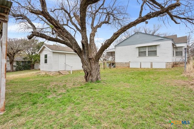 1118 W Main Street, Gatesville, TX 76528