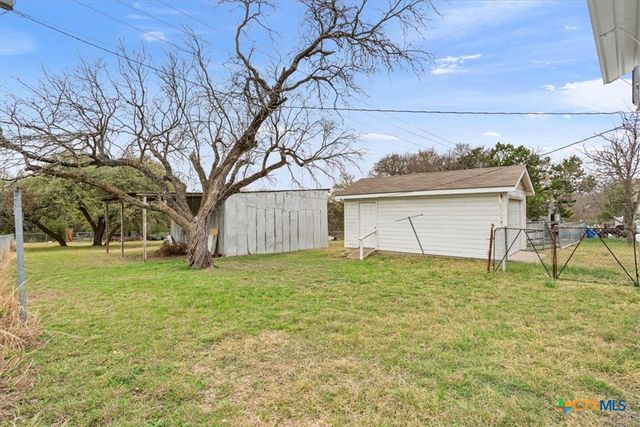 1118 W Main Street, Gatesville, TX 76528