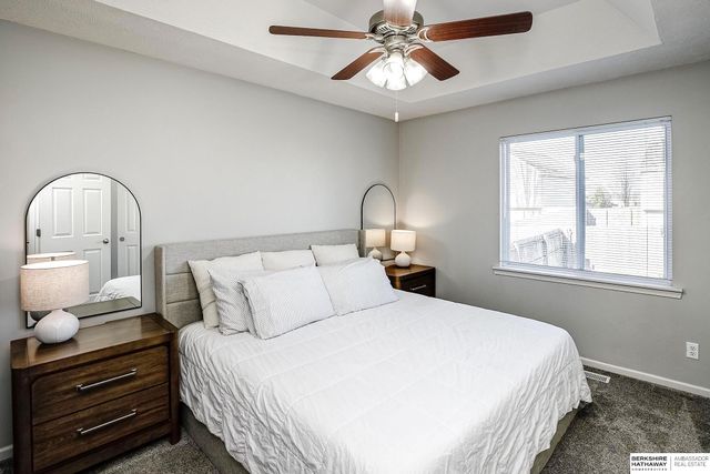 7520 N 110th Avenue, Omaha, NE 68142