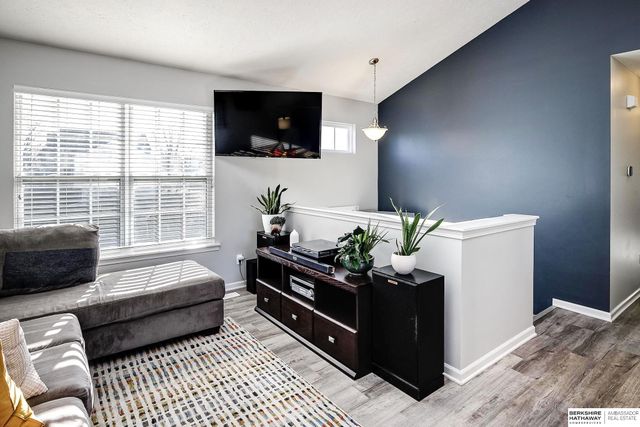 7520 N 110th Avenue, Omaha, NE 68142