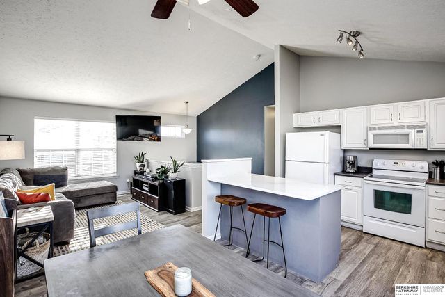 7520 N 110th Avenue, Omaha, NE 68142