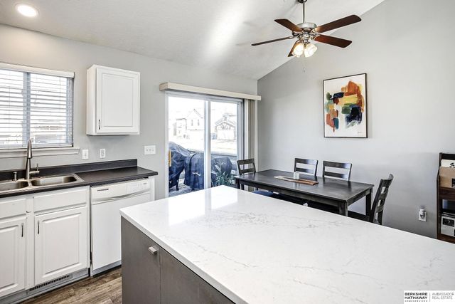 7520 N 110th Avenue, Omaha, NE 68142