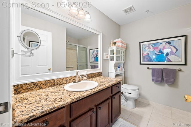 2185 Leighton Drive, Shelby Charter Township, MI 48317