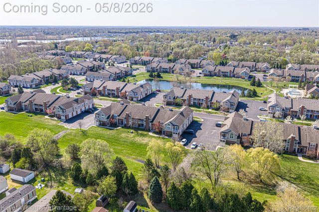 2185 Leighton Drive, Shelby Charter Township, MI 48317