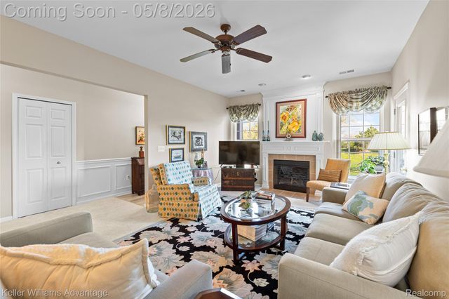 2185 Leighton Drive, Shelby Charter Township, MI 48317