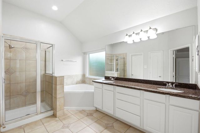 31710 Midlake Park, Conroe, TX 77385