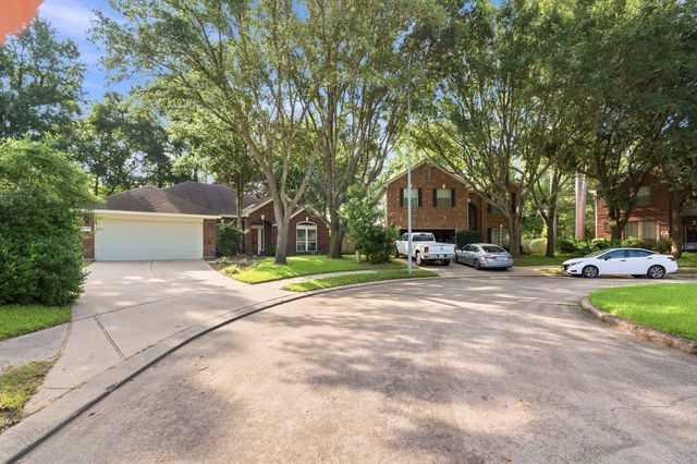 31710 Midlake Park, Conroe, TX 77385
