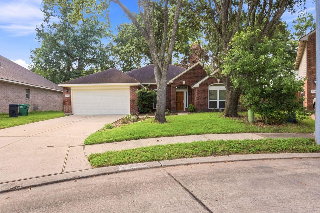 31710 Midlake Park, Conroe, TX 77385