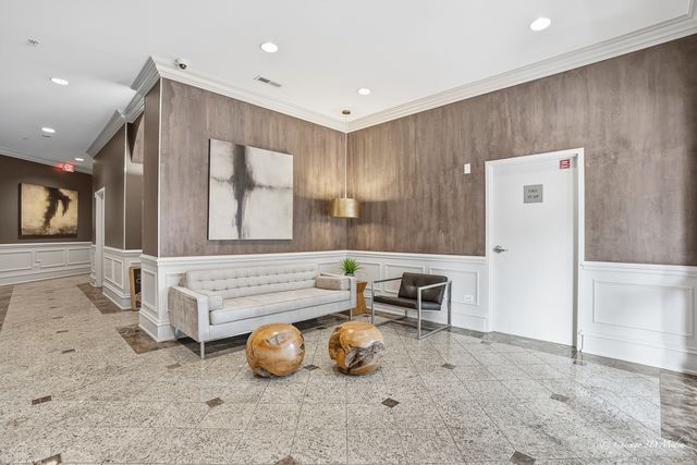 515 Main Street 507, Evanston, IL 60202