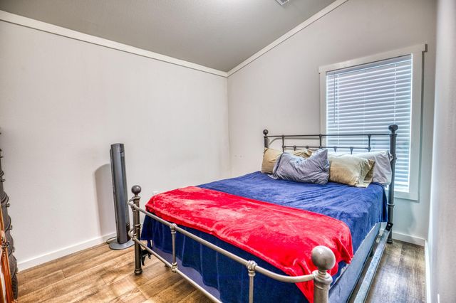 102 Hilltop Court, Somerville, TX 77879