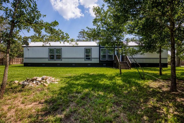 102 Hilltop Court, Somerville, TX 77879