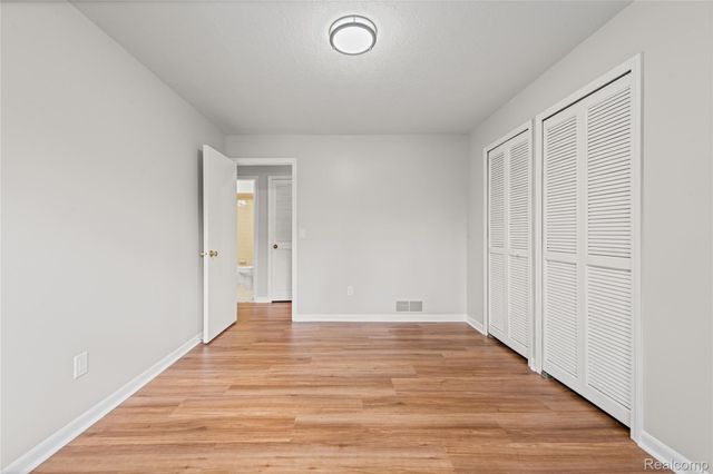1284 Shoemaker Drive, Westland, MI 48185