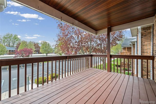 1284 Shoemaker Drive, Westland, MI 48185