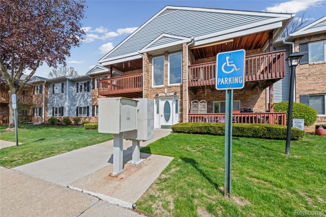1284 Shoemaker Drive, Westland, MI 48185