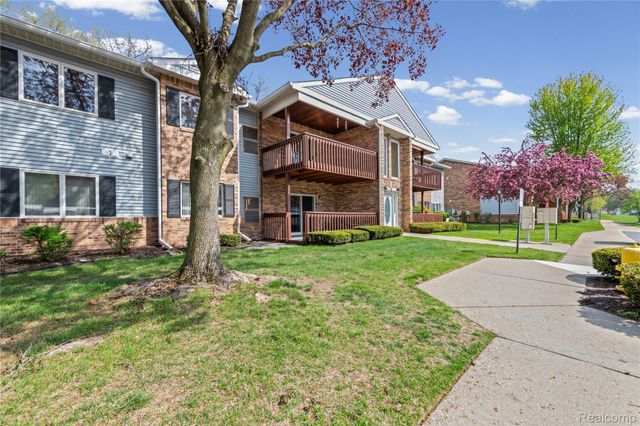 1284 Shoemaker Drive, Westland, MI 48185