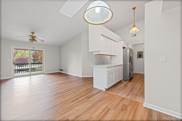 1284 Shoemaker Drive, Westland, MI 48185