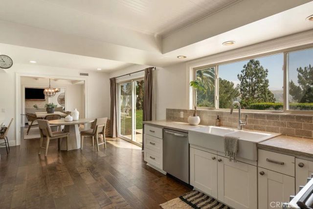 11042 Hunting Horn Drive, North Tustin, CA 92705
