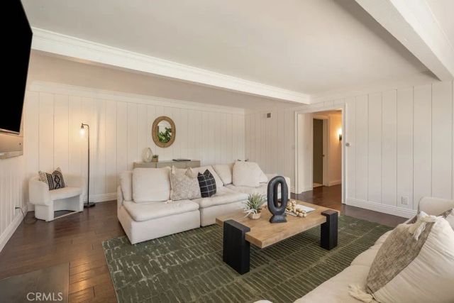 11042 Hunting Horn Drive, North Tustin, CA 92705