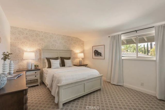 11042 Hunting Horn Drive, North Tustin, CA 92705