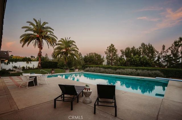 11042 Hunting Horn Drive, North Tustin, CA 92705