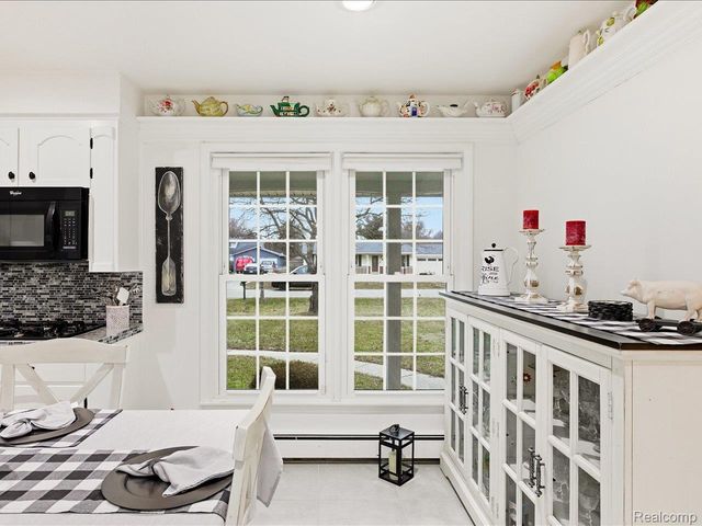 3309 Lake Drive, Fort Gratiot Charter Township, MI 48059