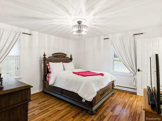 3309 Lake Drive, Fort Gratiot Charter Township, MI 48059