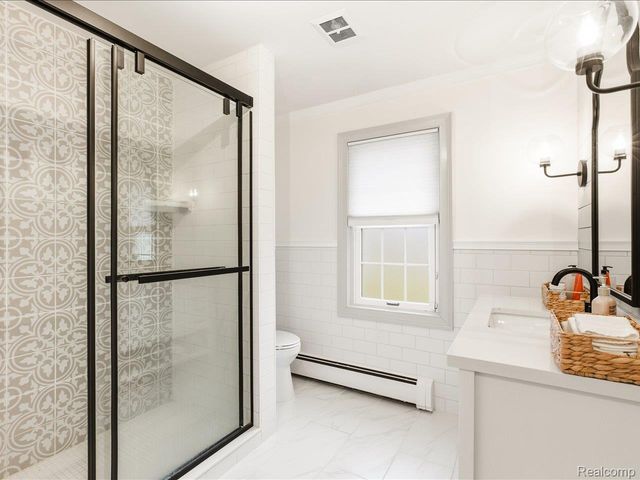 3309 Lake Drive, Fort Gratiot Charter Township, MI 48059