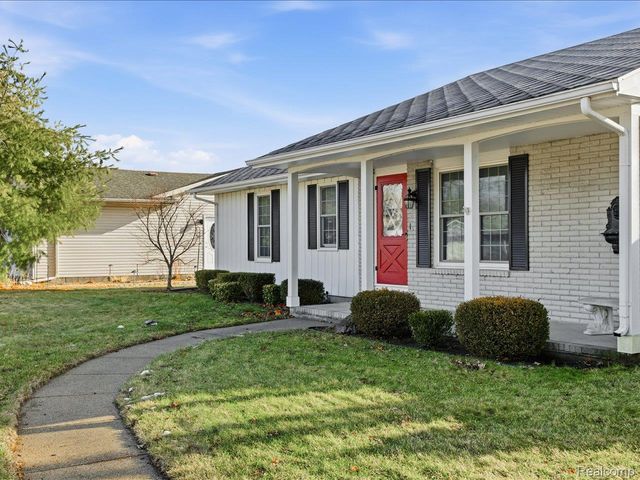 3309 Lake Drive, Fort Gratiot Charter Township, MI 48059