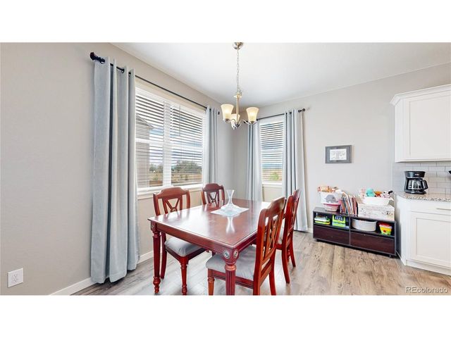 2122 Pineywoods St, Mead, CO 80542