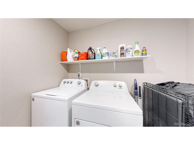 2122 Pineywoods St, Mead, CO 80542