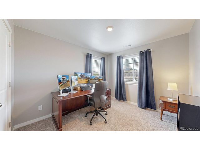 2122 Pineywoods St, Mead, CO 80542