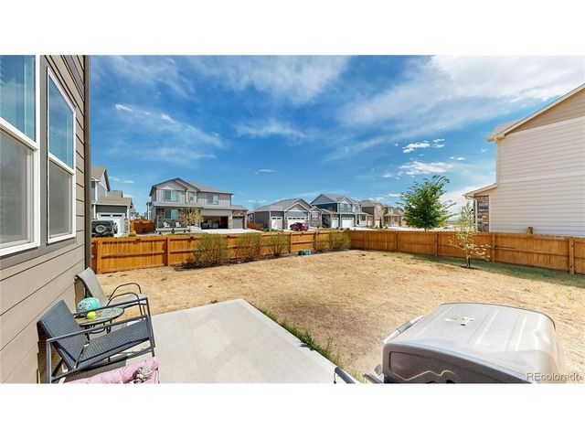 2122 Pineywoods St, Mead, CO 80542