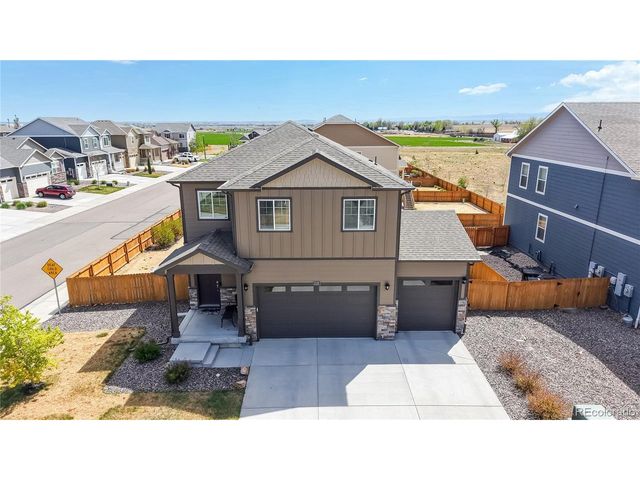 2122 Pineywoods St, Mead, CO 80542