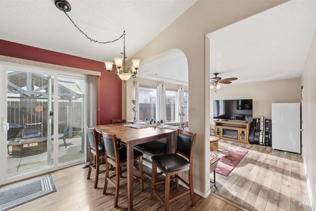 16460 Coral Drive, Nampa, ID 83687