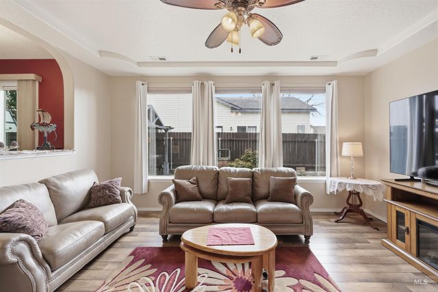 16460 Coral Drive, Nampa, ID 83687