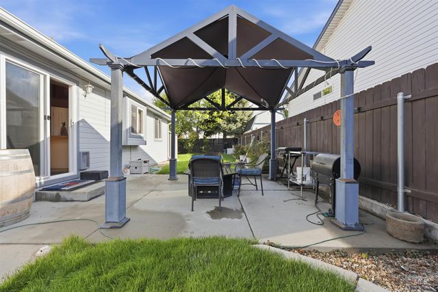 16460 Coral Drive, Nampa, ID 83687